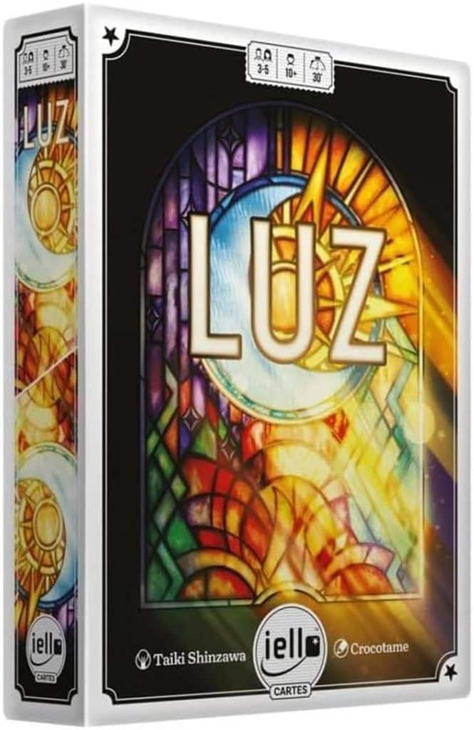 Test du jeu IELLO Luz : découvrez le jeu de plis innovant en version française